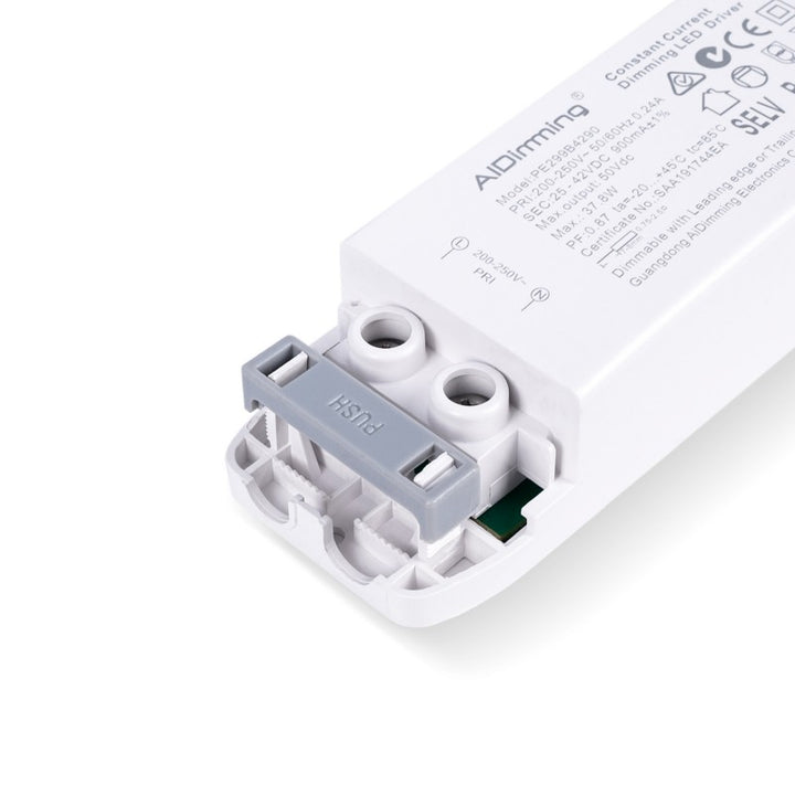 Driver dimmable par TRIAC 25-42V DC - 900mA - 37W