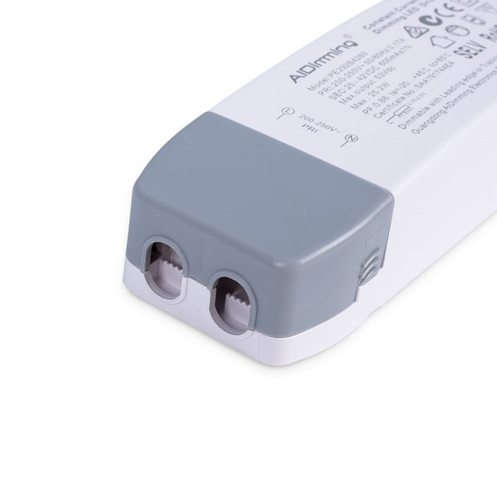 Controlador LED regulable por TRIAC 25-42 V CC - 600 mA - 25,2 W