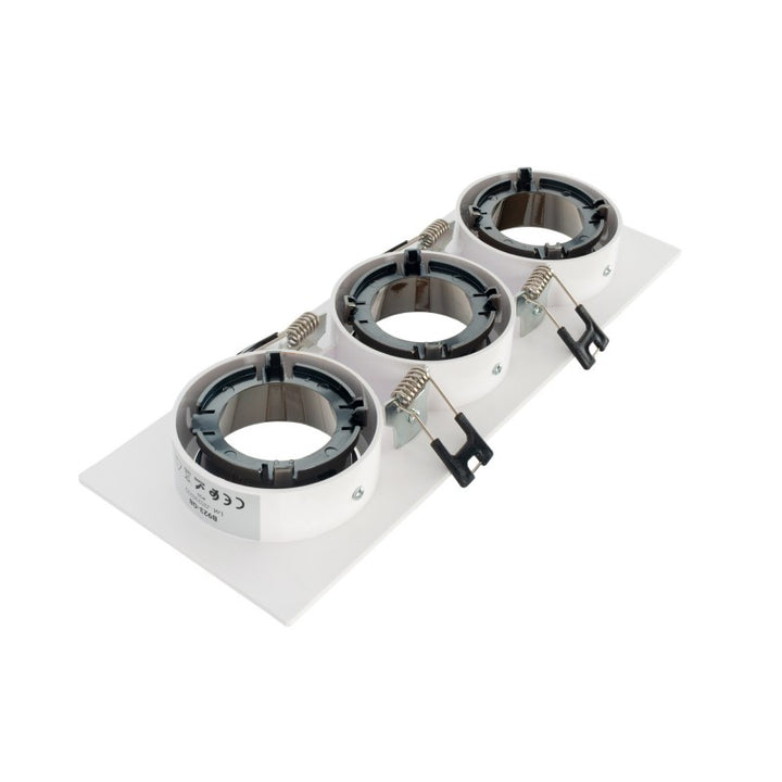 Downlight cuadrado triple orientable GU10/MR16 - Bajo índice UGR - Corte 75 x 235 mm